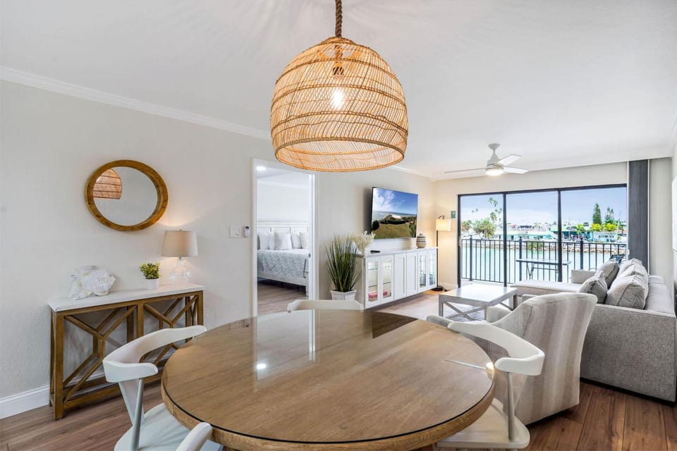 Land's End 4-204 Bay Front - Premier House in Sunset Beach