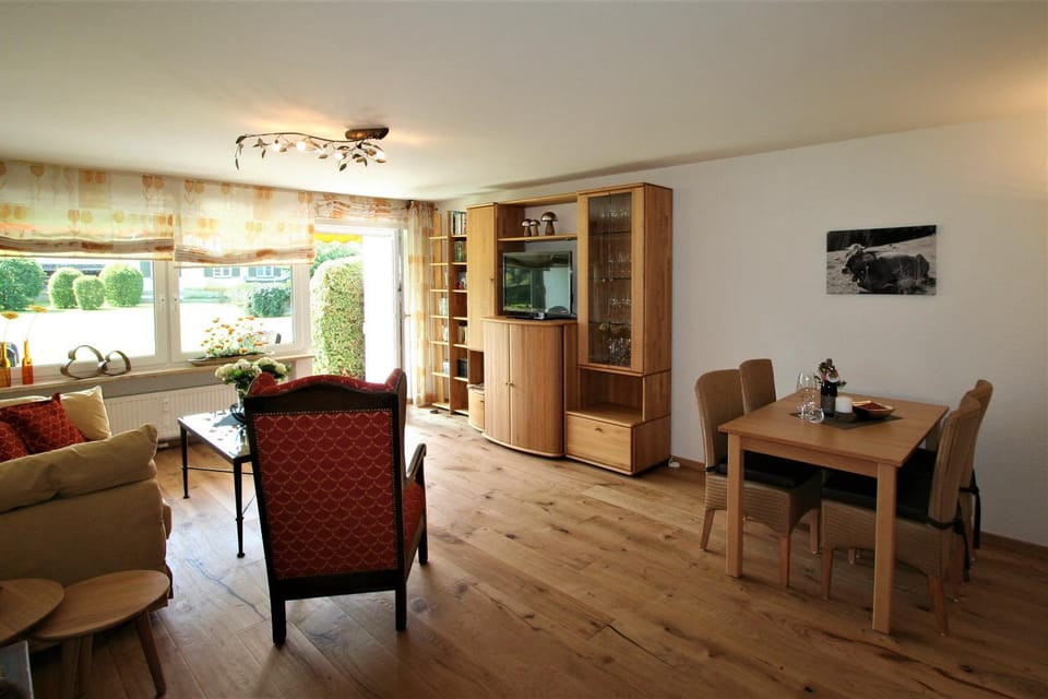 Balcony/Terrace, Living room, Seating area, Dining area