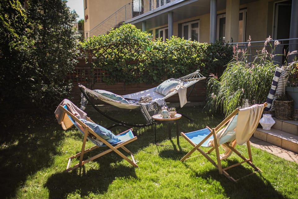 Garden, Garden view