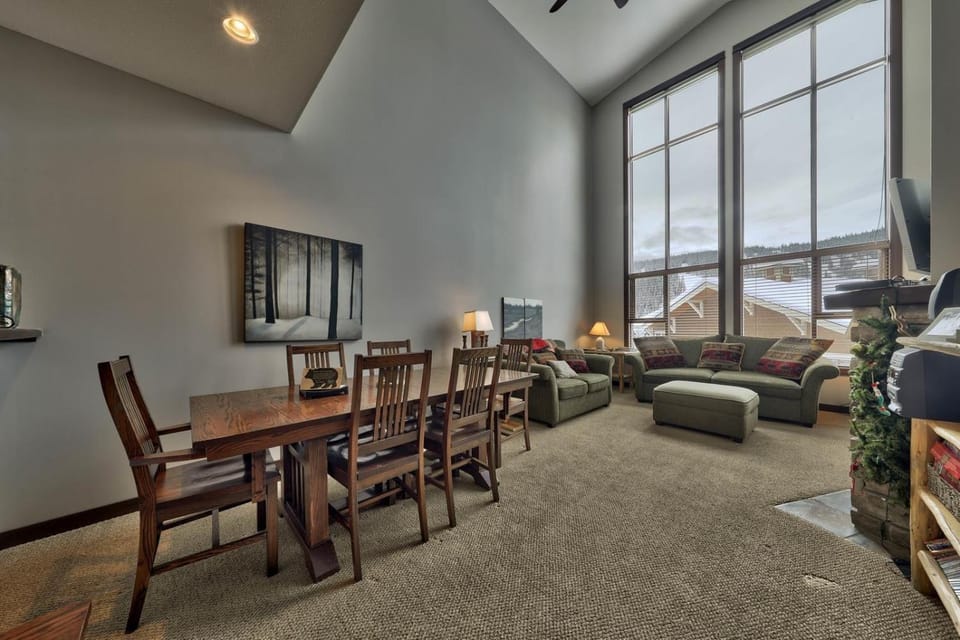Stones Throw #56 By Bear Country Apartment in British Columbia