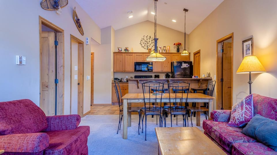 Crystal Forest #54 Apartment in British Columbia