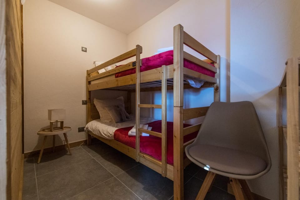 bunk bed