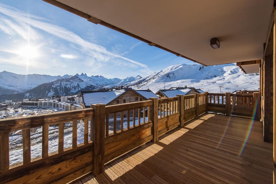 Balcony/Terrace, Mountain view