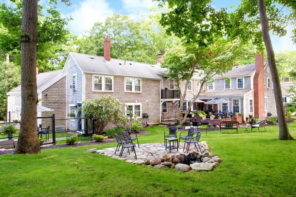 Property building, Garden
