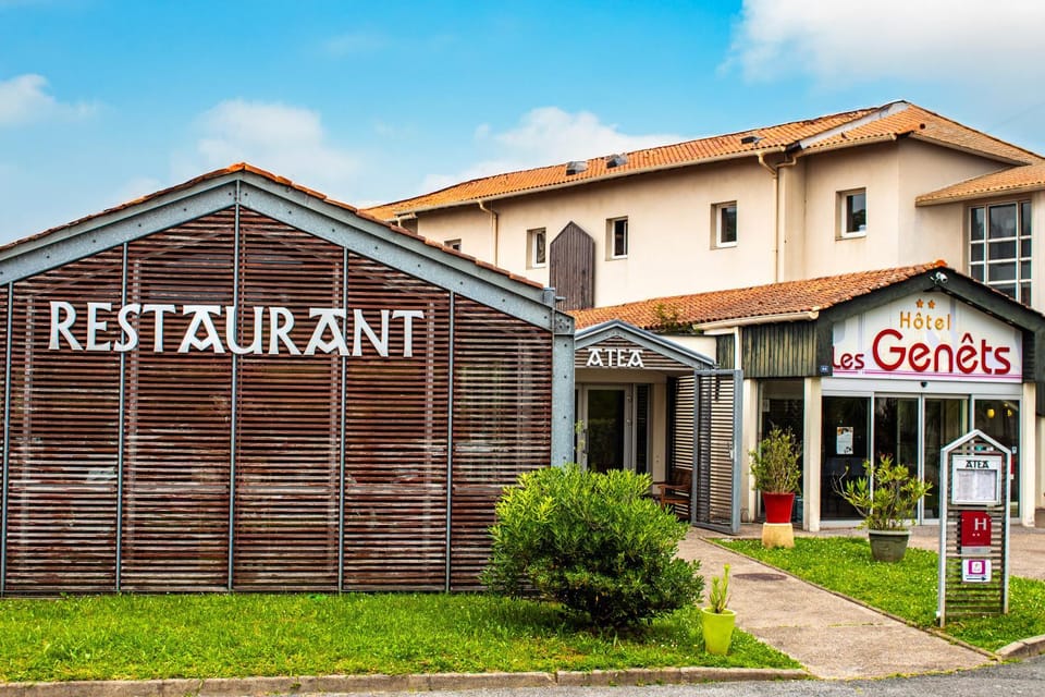 Property building, Restaurant/places to eat
