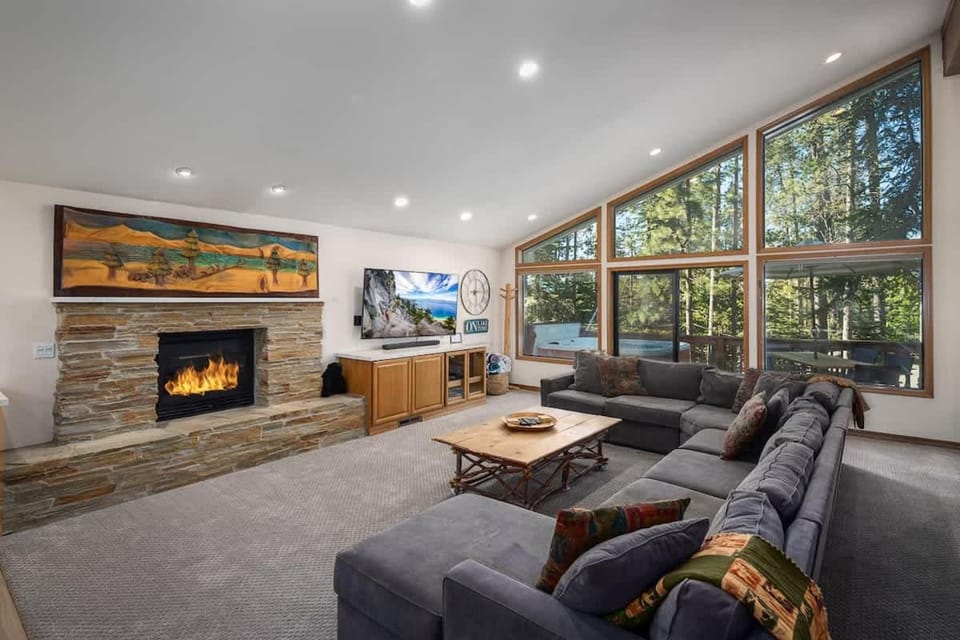 Sandy Shores Villa House in Tahoe Vista