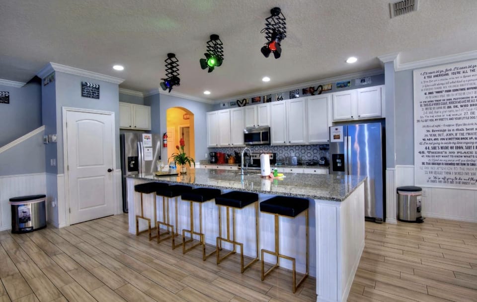 Dream Bowling Villa 14BR Heated Pool & Theater House in Four Corners