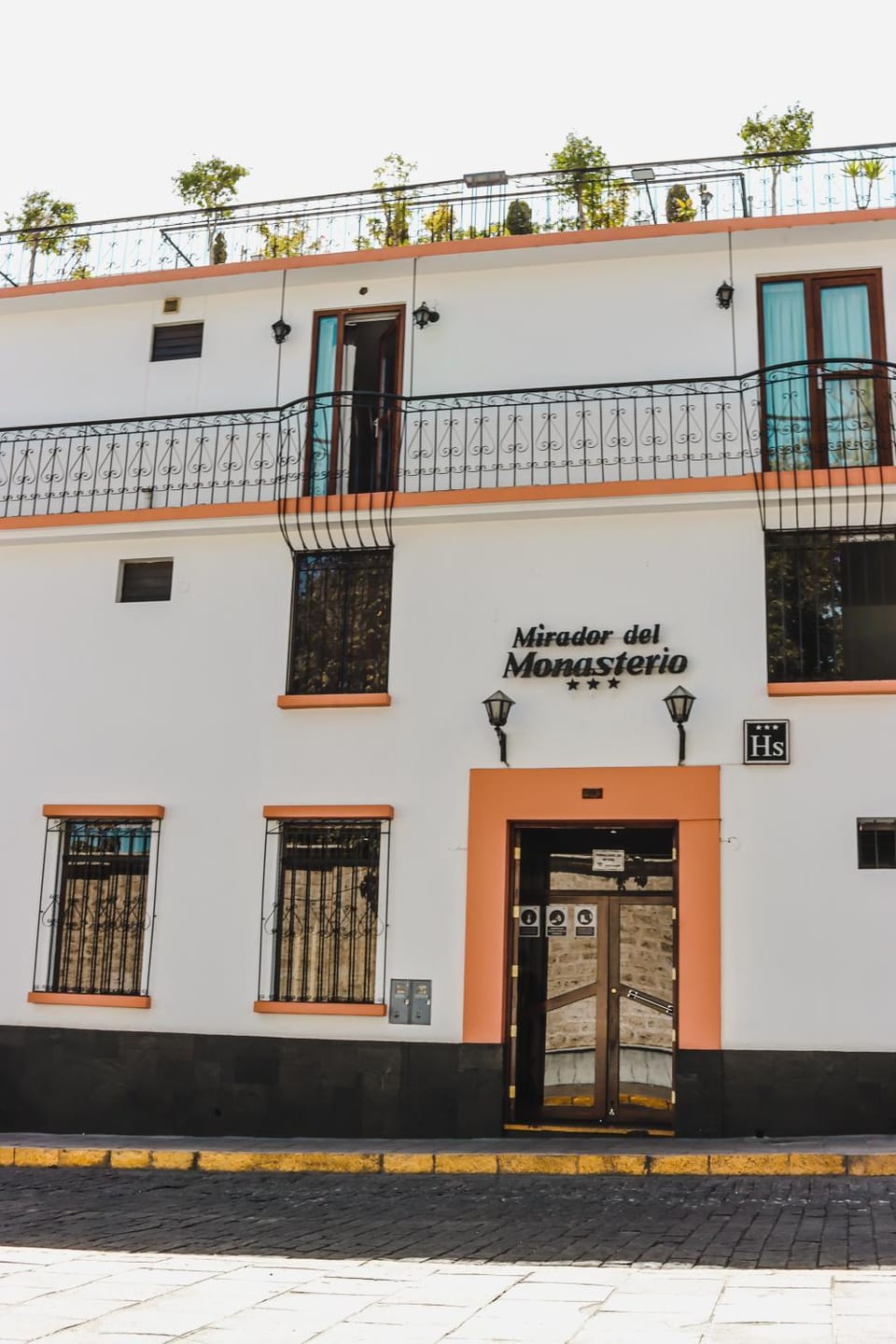Property building, Street view