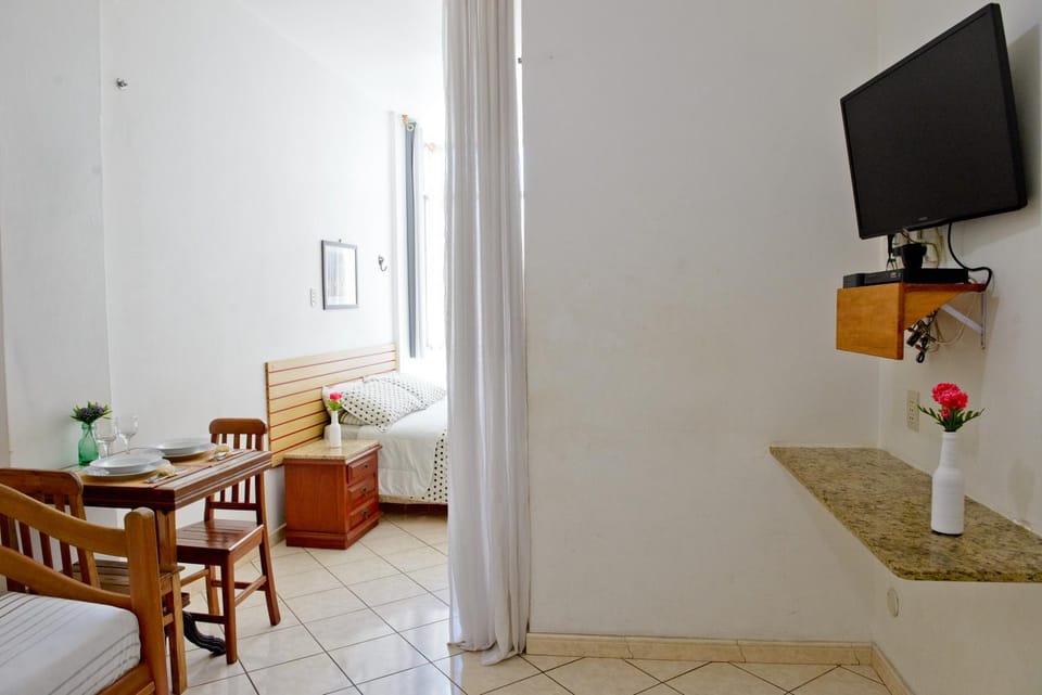 Communal lounge/ TV room, TV and multimedia, Dining area