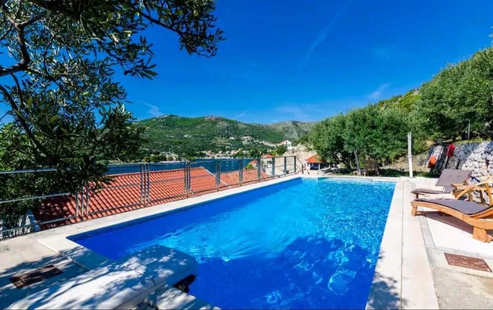 Villa Matej with pool and sea view Villa in Dubrovnik-Neretva County