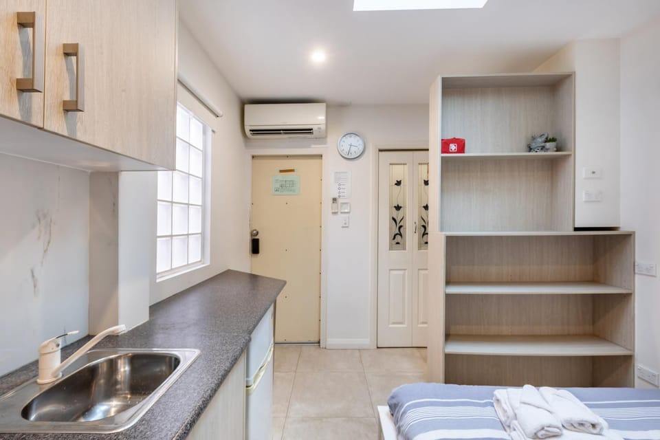 Randwick City Lodge 2 Bed and Breakfast in Sydney