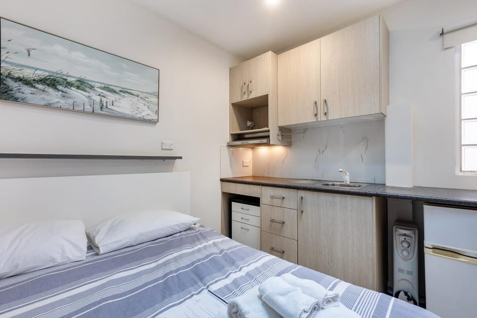 Randwick City Lodge 2 Bed and Breakfast in Sydney