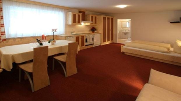 Bed, Kitchen or kitchenette, Photo of the whole room, Dining area