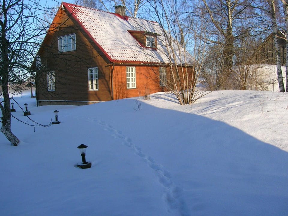 Property building, Winter
