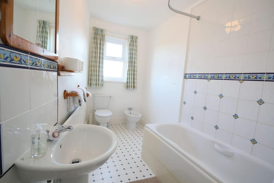 Salisbury 5 bedroom, 7 bed townhouse House in Salisbury