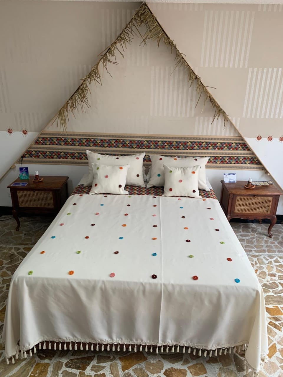 Bed, Photo of the whole room