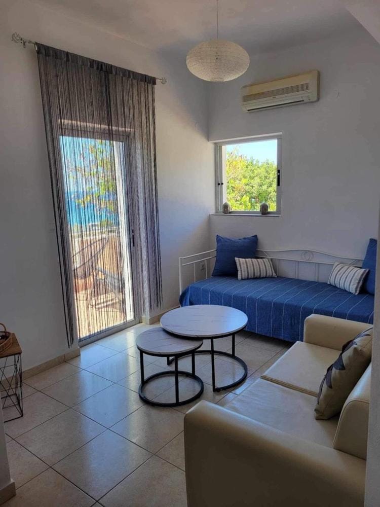 180 Degree Sea View Apartment Apartment in Palaiochora