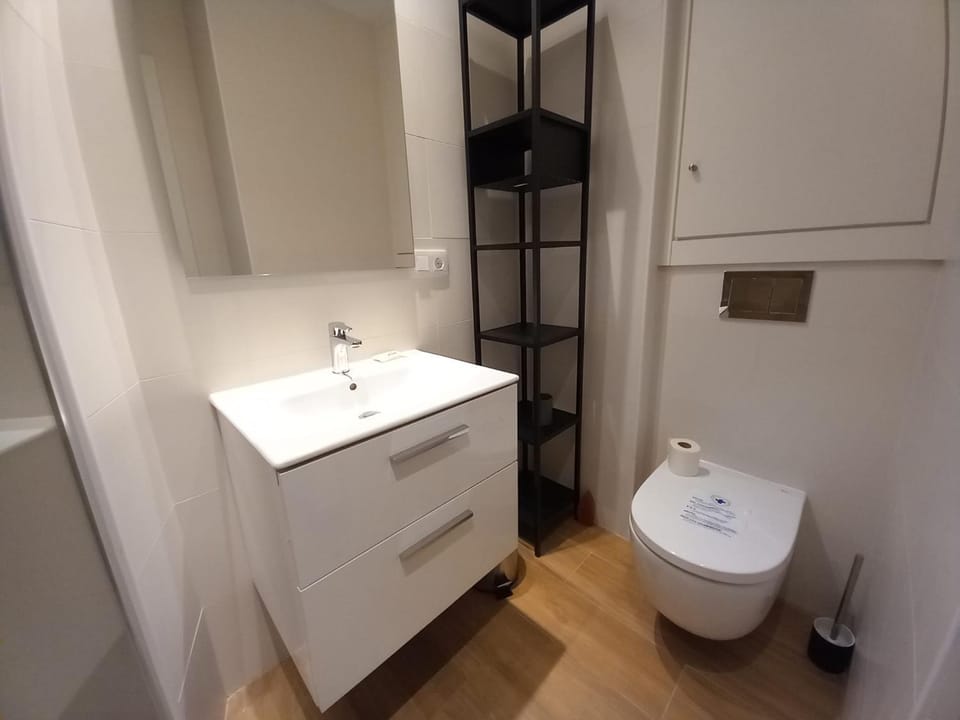 Toilet, Bathroom