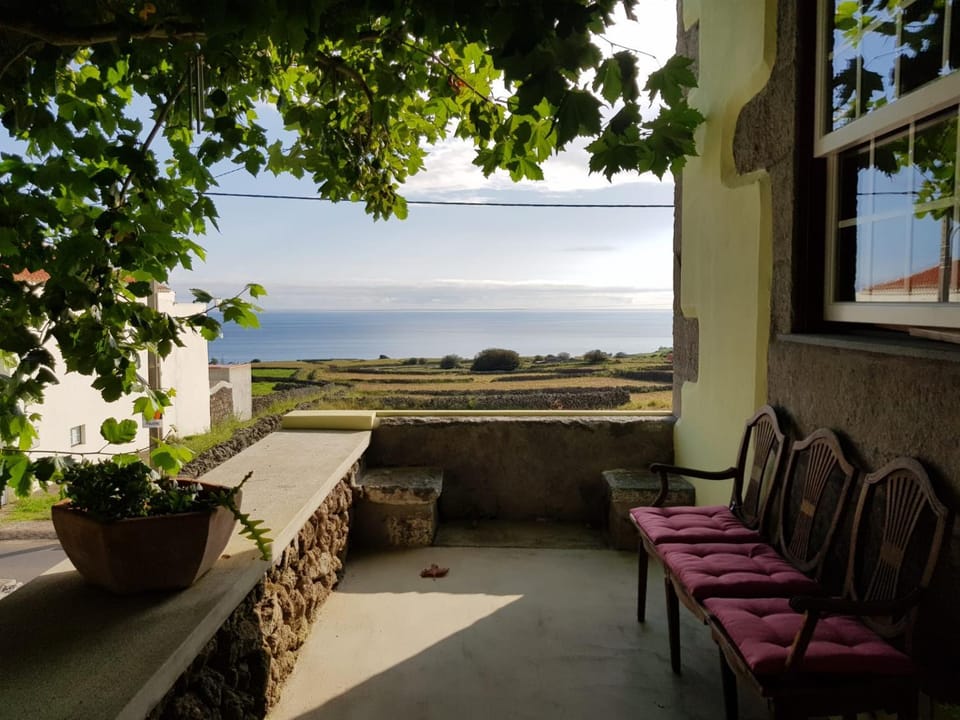 Natural landscape, Balcony/Terrace, Sea view