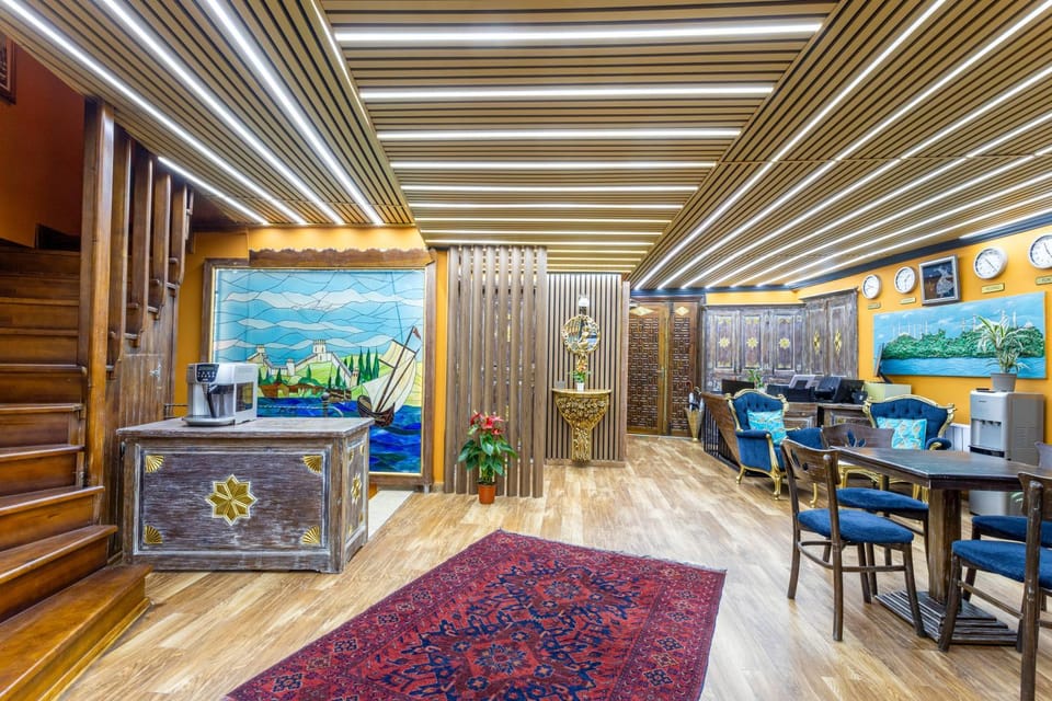 Lobby or reception, Seating area, Dining area