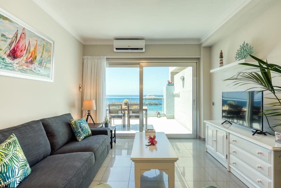 Balcony/Terrace, Living room, Sea view