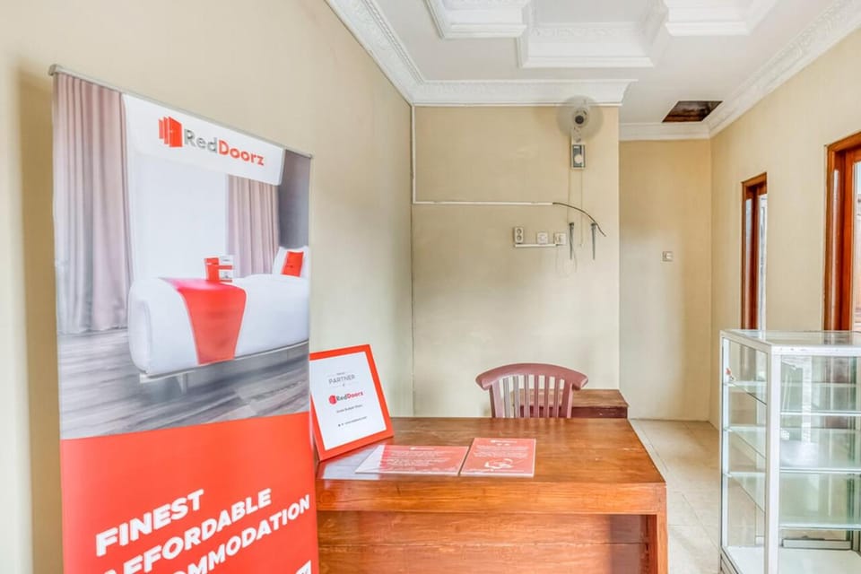 RedDoorz near Wisata Pantai Parangtritis Bed and Breakfast in Special Region of Yogyakarta