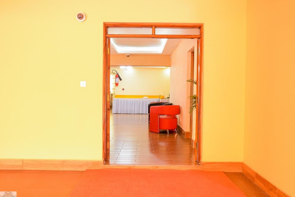 Facade/entrance, Seating area