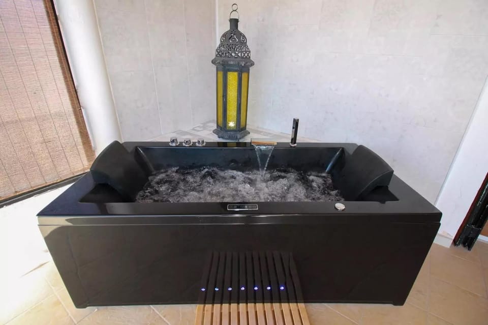 Patio, Hot Tub, Balcony/Terrace, Bath