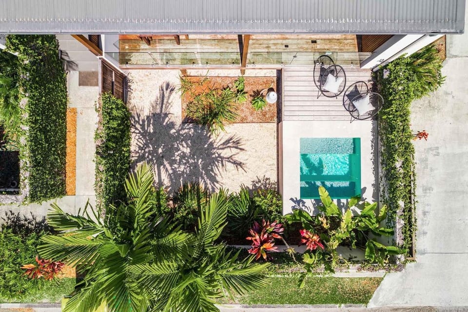 Property building, Bird's eye view, Garden, Seating area, Swimming pool