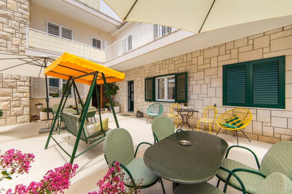Balcony/Terrace, Balcony/Terrace