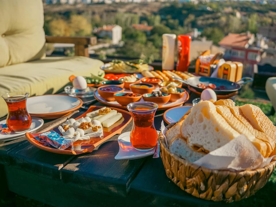 Food and drinks, Continental breakfast