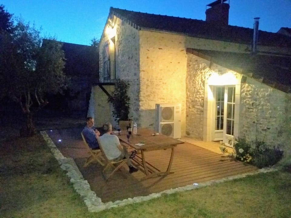Patio, Night