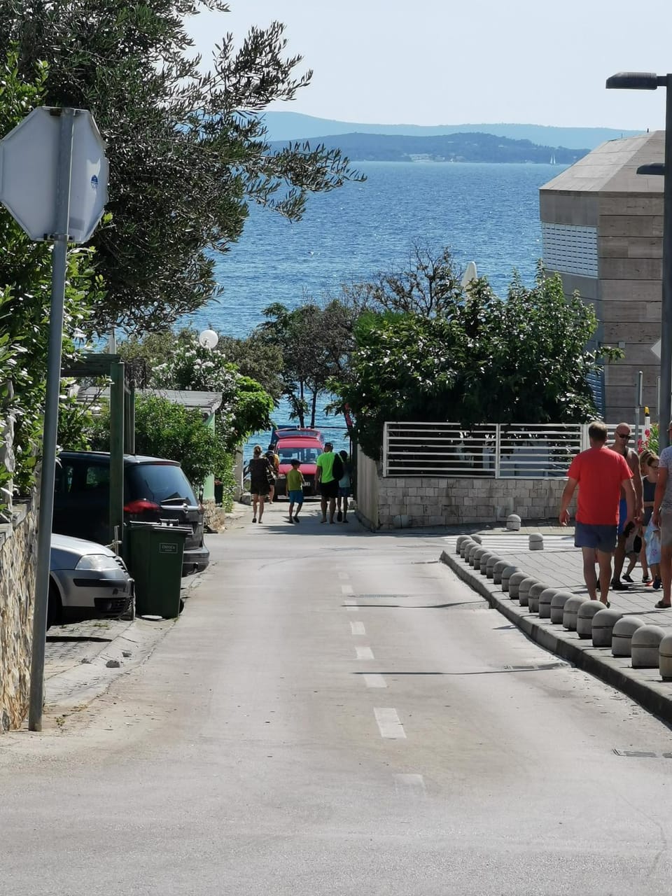 Sea view, Location