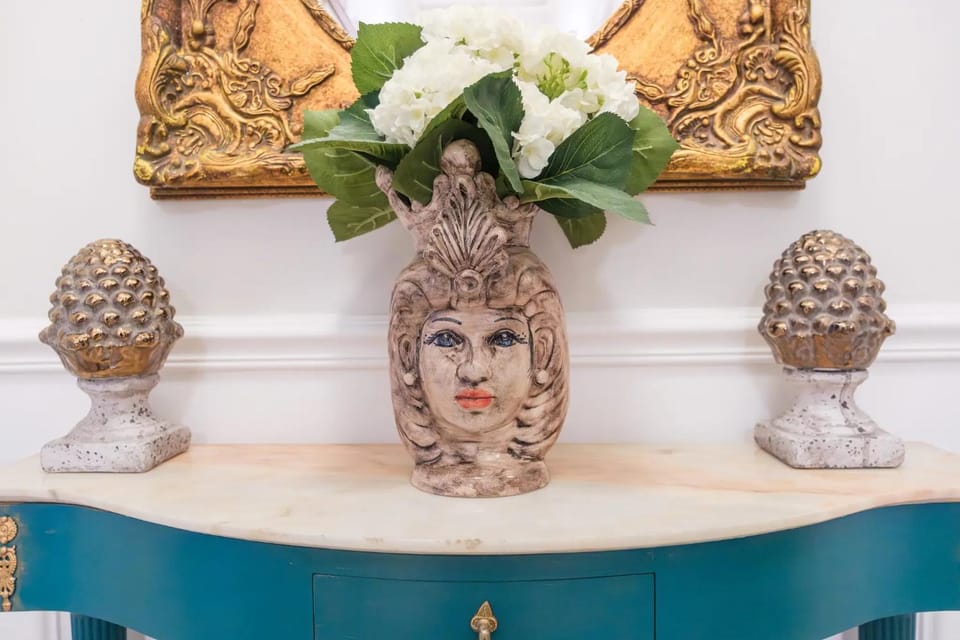 Decorative detail