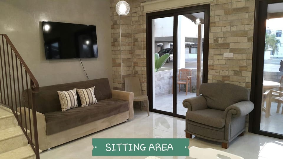 CHRIS'S KYKLADES HOLIDAY APARTMENT Apartment in Paralimni