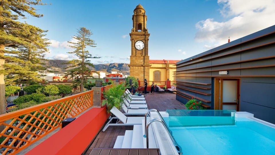 Property building, Swimming pool