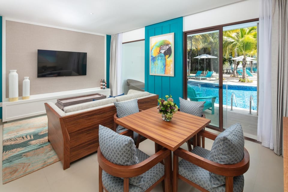 TV and multimedia, Living room, Seating area, Dining area, Pool view, Swimming pool