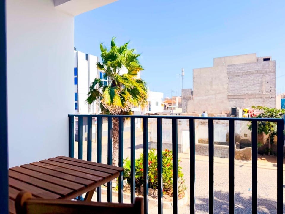 View (from property/room), Balcony/Terrace, Seating area