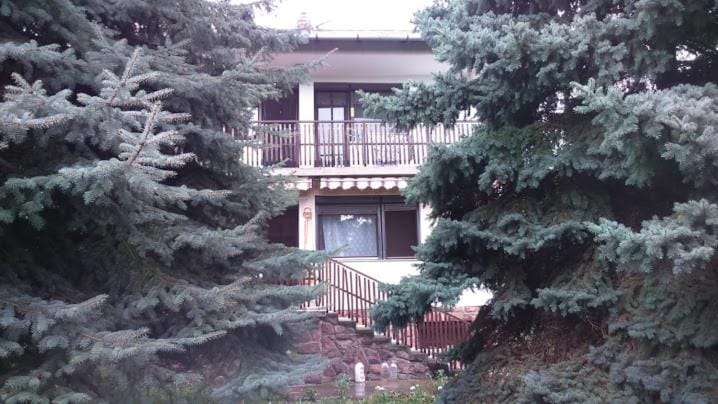 Property building, Garden