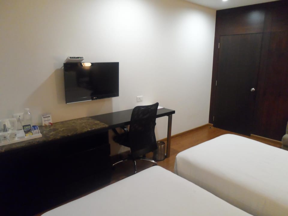 TV and multimedia, Seating area