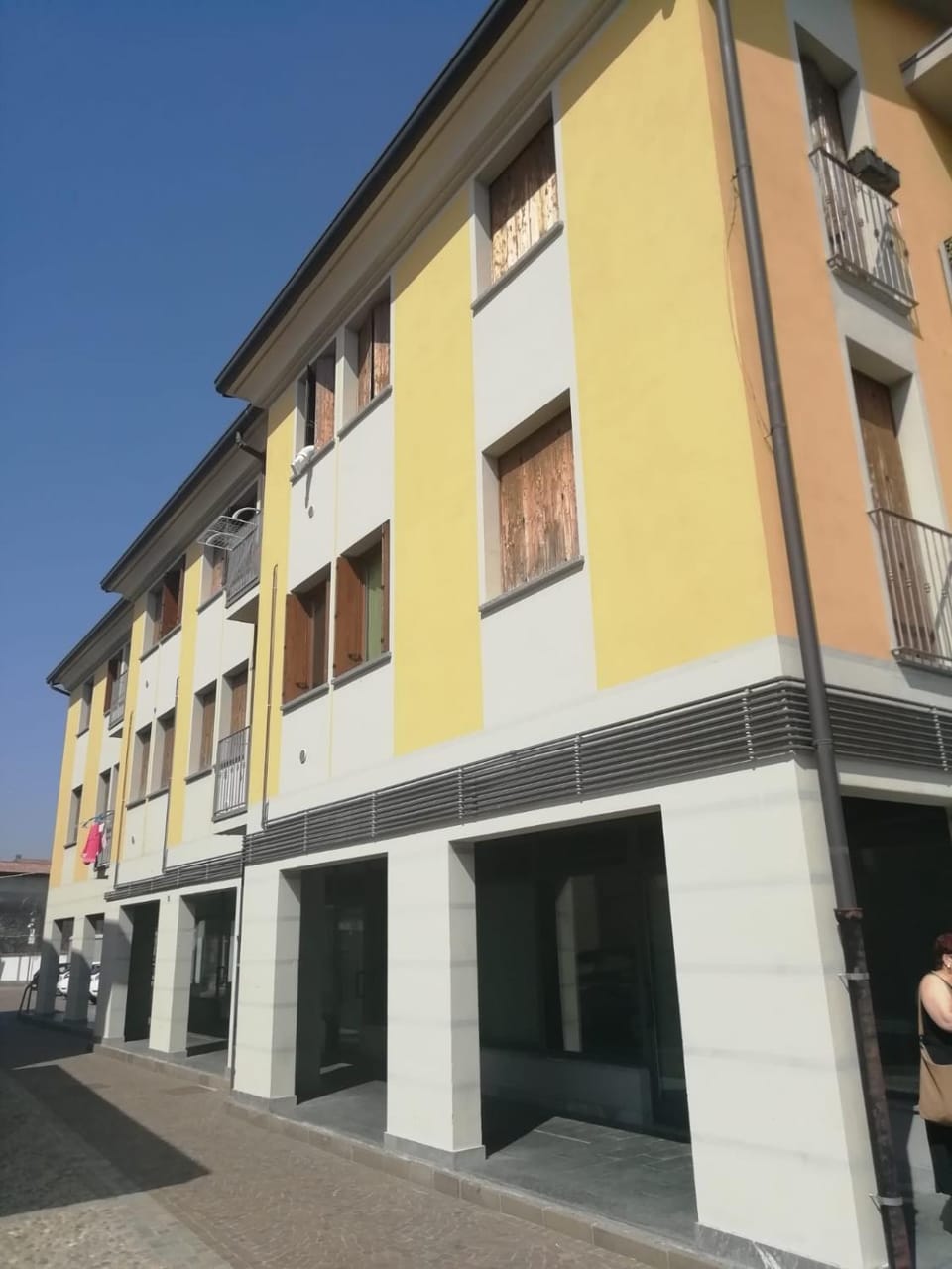Property building, Day, Neighbourhood, Street view