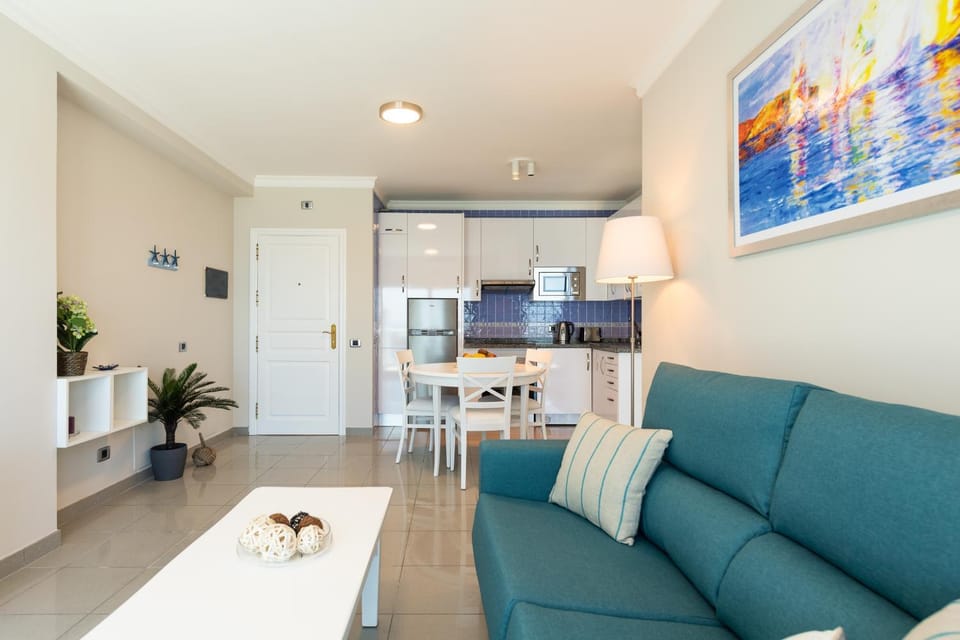 Facade/entrance, Living room, Other, Floor plan, Dining area