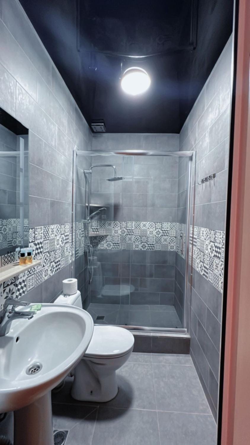 Shower, Toilet, Bathroom