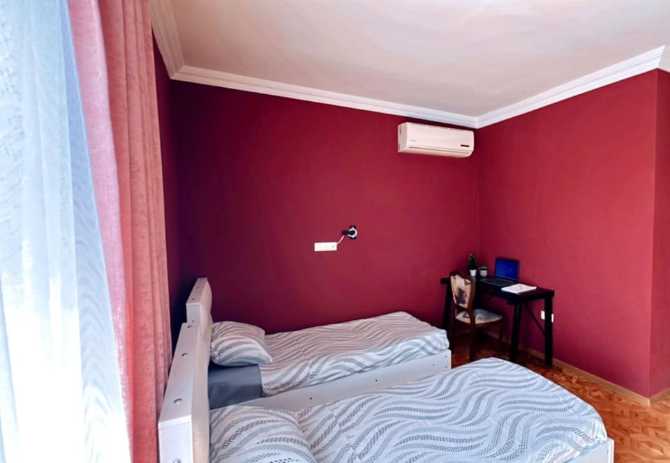 Photo of the whole room, Bedroom, air conditioner