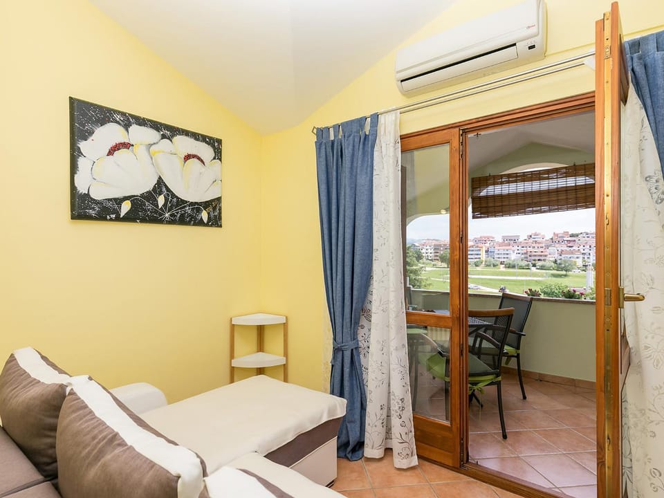 Apartments Nada Apartment in Istria County