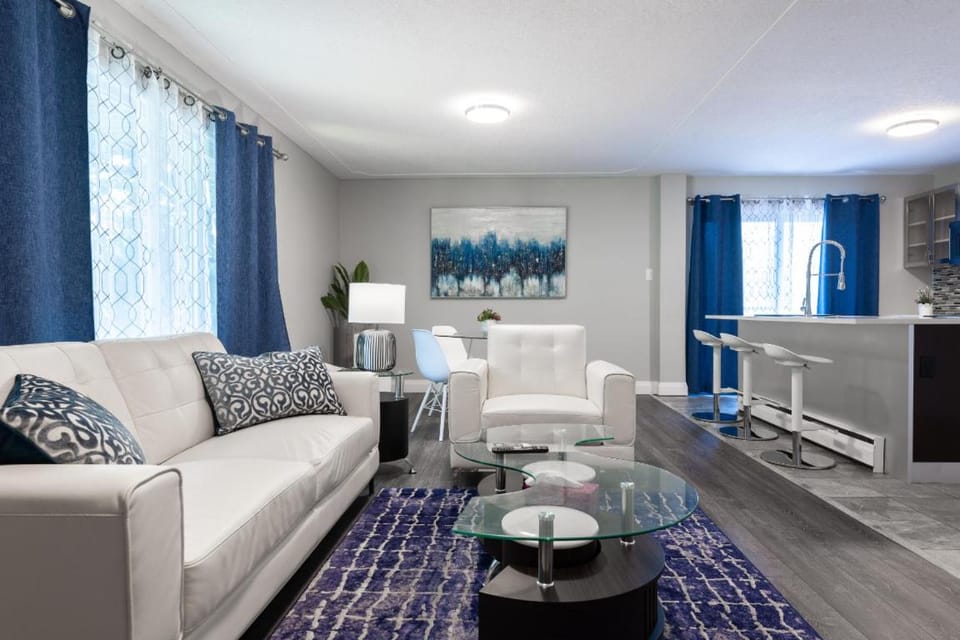 ENTIRE 2 BEDROOM APARTMENT UPTOWN WATERLOO - e3 Apartment in Waterloo