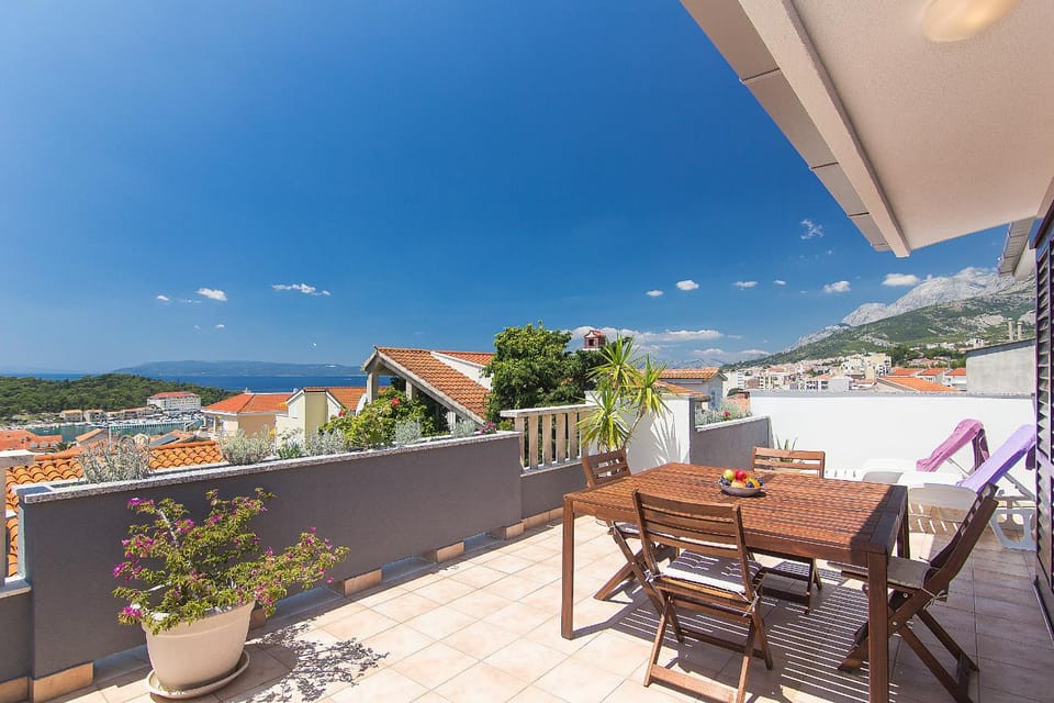 Summer, Balcony/Terrace, City view, Sea view