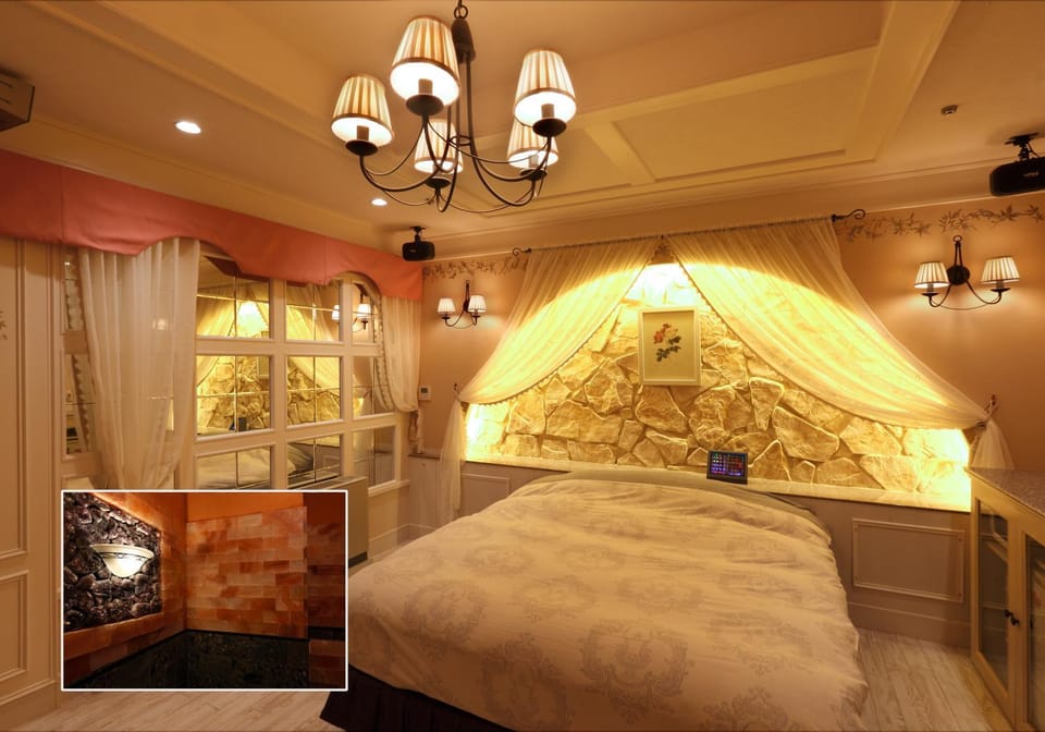 Bed, Photo of the whole room
