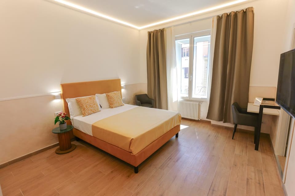 Photo of the whole room, Bedroom