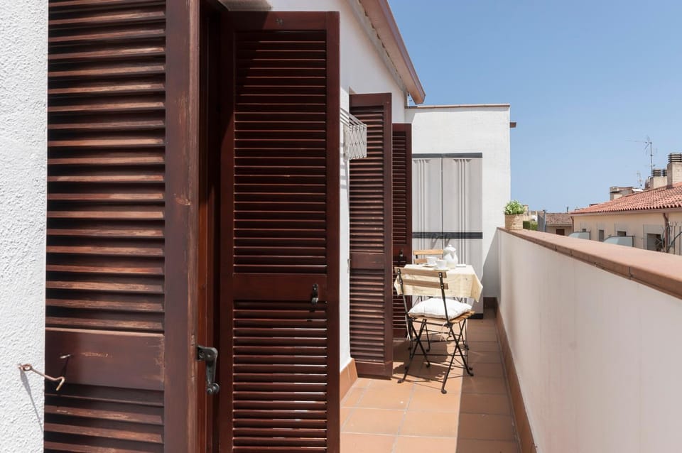 Property building, Balcony/Terrace